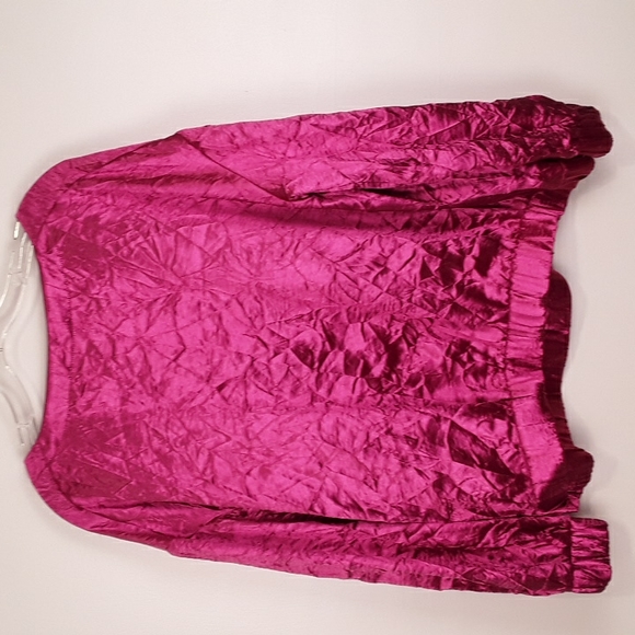 Raspberry Radiance Pink Shiny Metallic Crinkle Texture Pullover Blouse Barbiecor - Picture 6 of 7